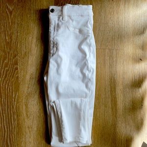 Like New American Eagle Jeans